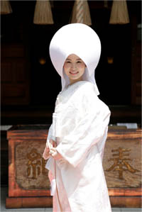 写真: 白無垢綿帽子の花嫁2